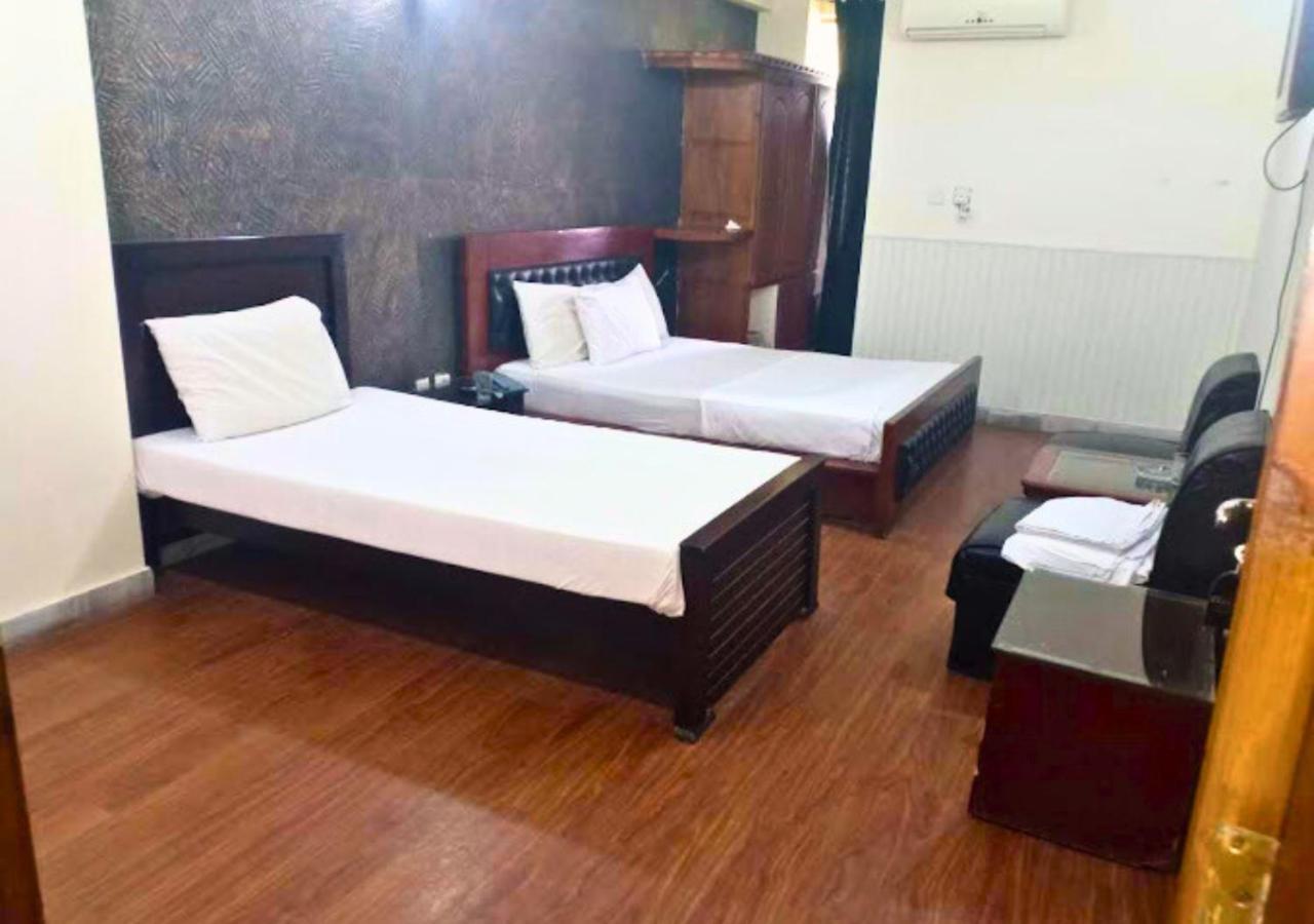 New Islamabad Hotel Exterior photo